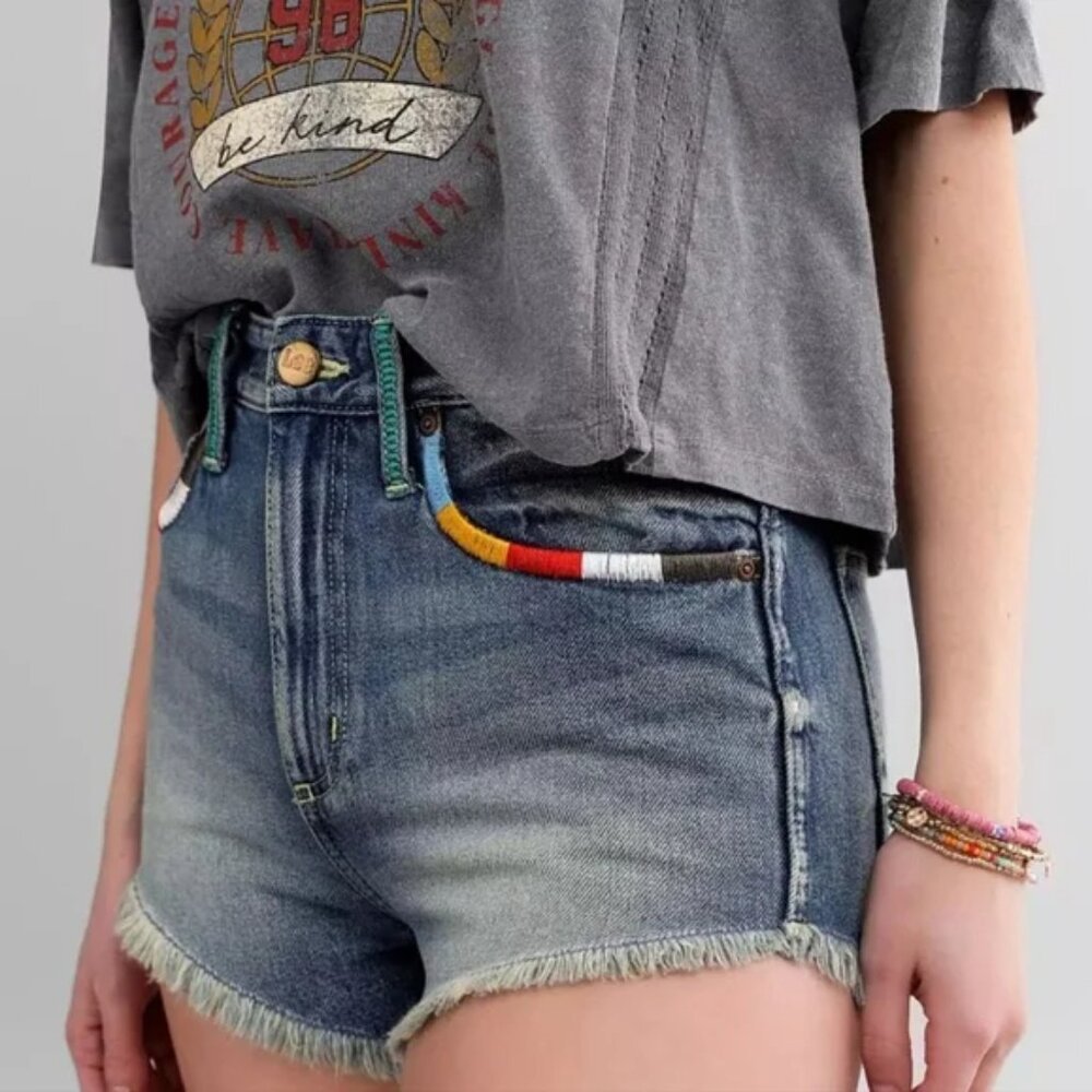 Lee High Rise Vintage Modern Cut-Off Embroidered Shorts (See Measurements)